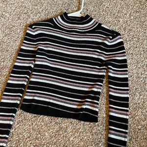 Stripped Cropped Long Sleeve